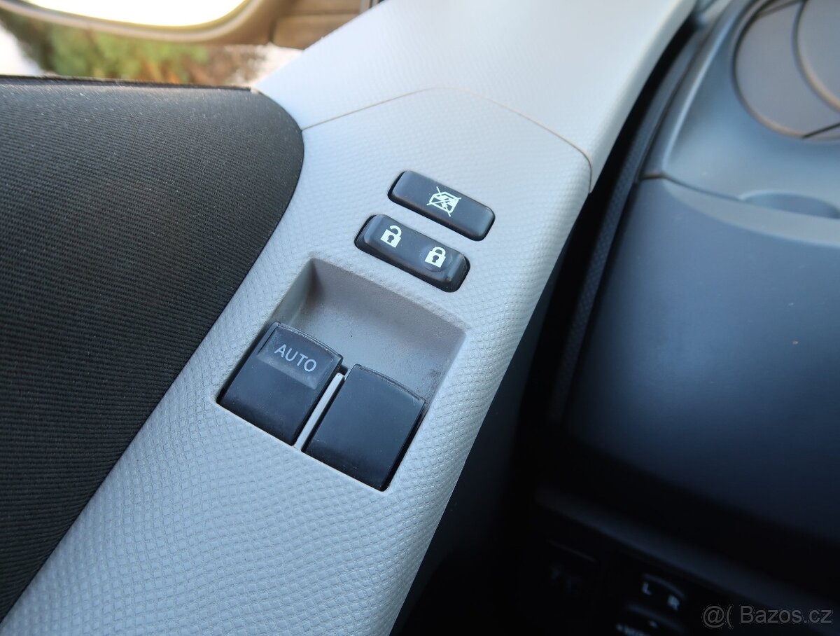 Toyota Yaris 1.0 VVT-i / 51 kW, 2010, 51 kW, 129 100 km - 20