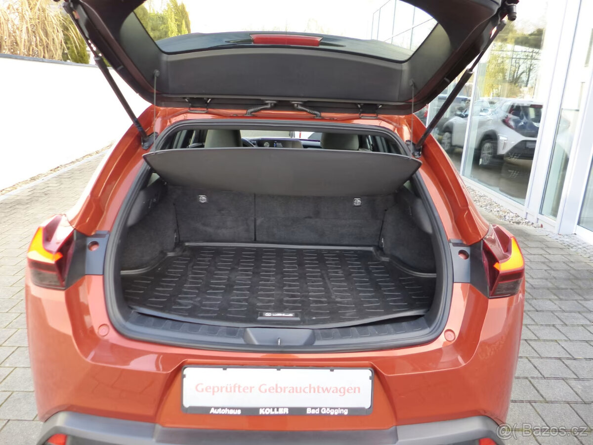 Lexus UX 200 Launch Edition 4x2 - navi,LED,temp,vyh.s,171 PS - 20