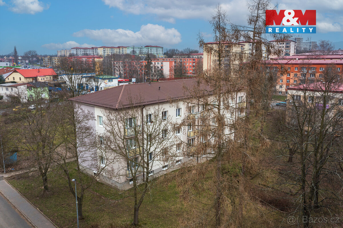 Pronájem bytu 2+1 s balkónem v Ústí n. L., ul. Bratří Čapků - 20