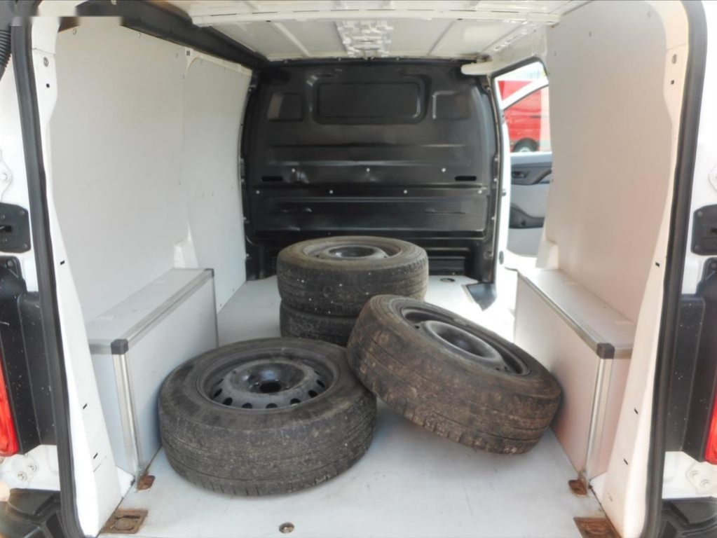 Citroën Jumpy,2,0 HDi L2H1 - 20