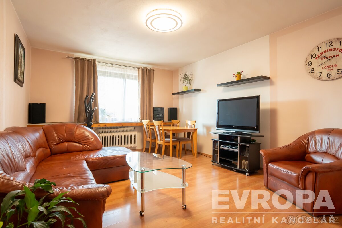 Prodej vícegeneračního rodinného domu se zahradou - 20