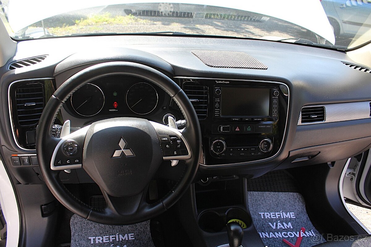 Mitsubishi Outlander - 20