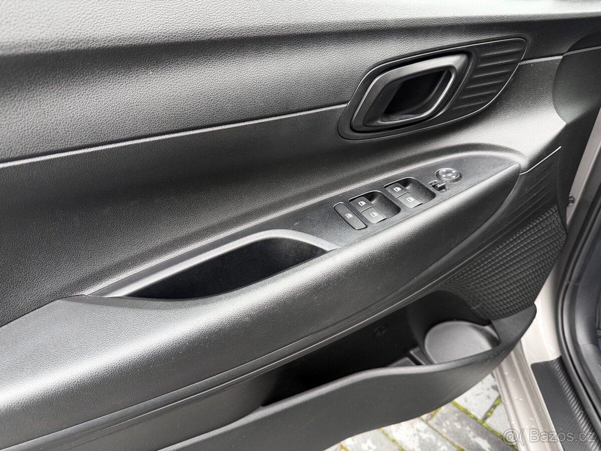 Hyundai i20 / 1.2i 62 kW / 2021 - 20