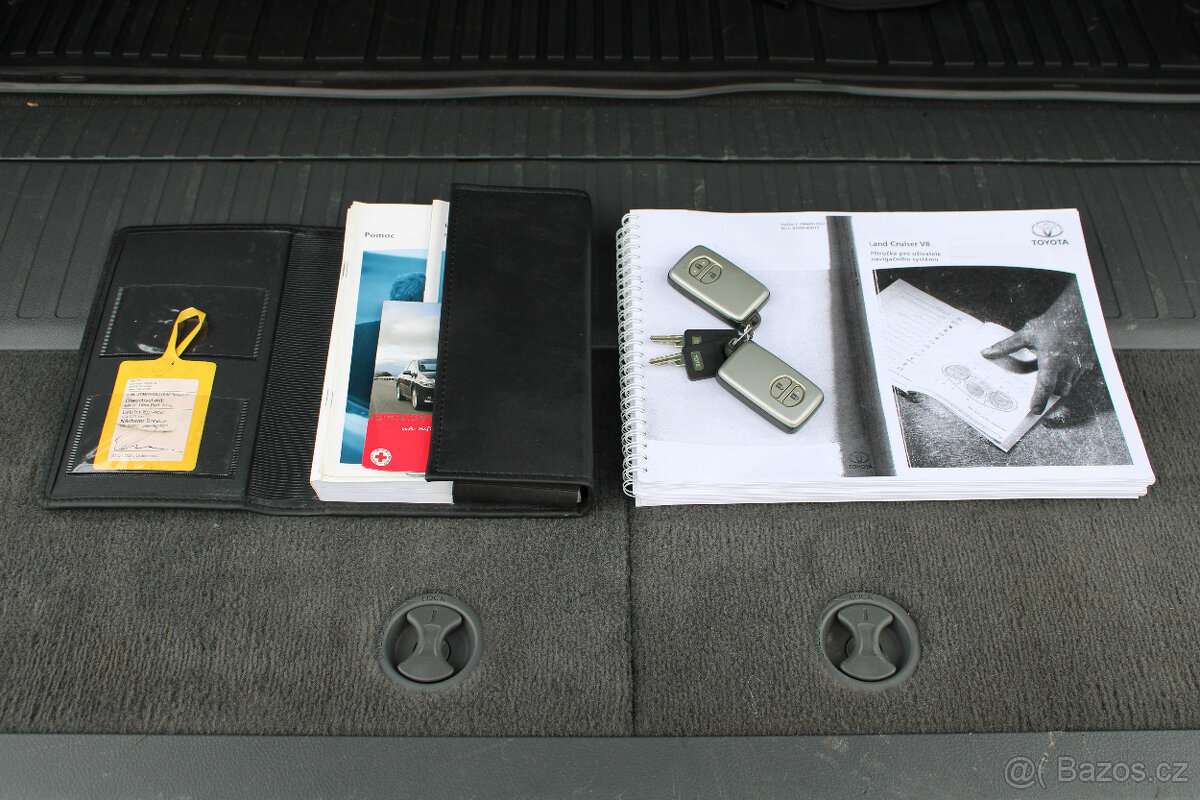 Toyota Land Cruiser 200 4.5 D4-D Luxury / 210 kW / Tažné - 20
