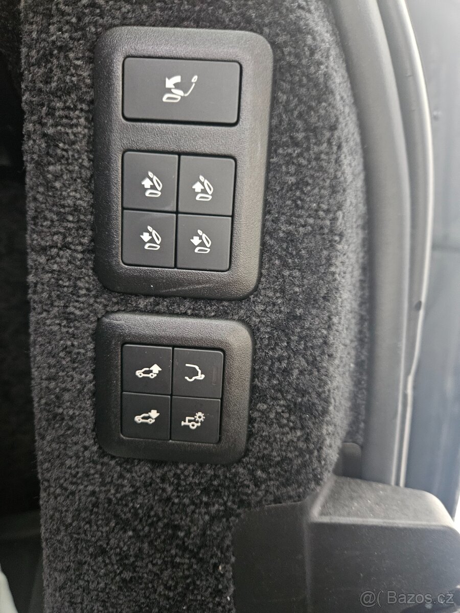 Range Rover Autobiography 4.4 SDV8 250 kW ,2021, odp. DPH - 20