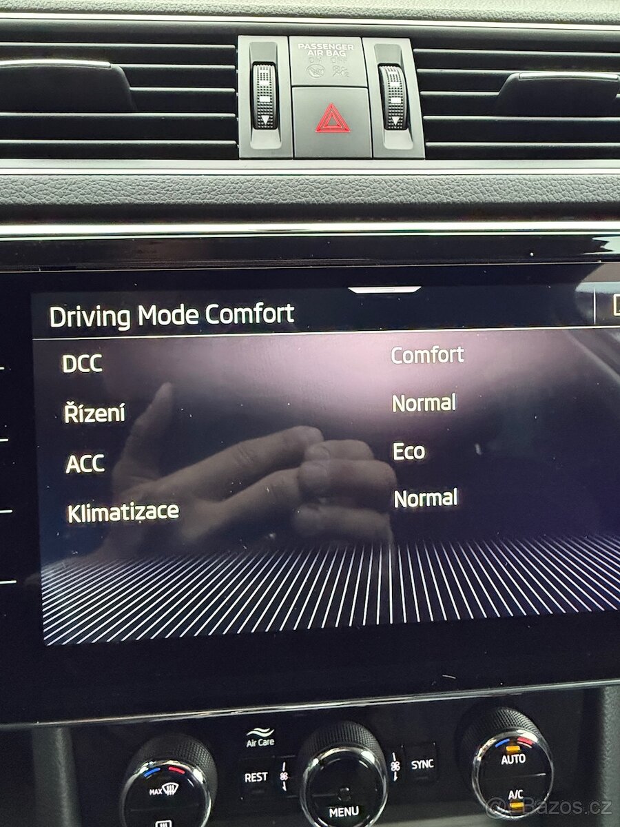 ŠKODA SUPERB 3 1,4TSi iV STYLE DSG TAŽNÉ Koup.ČR,2022,84tkm - 20