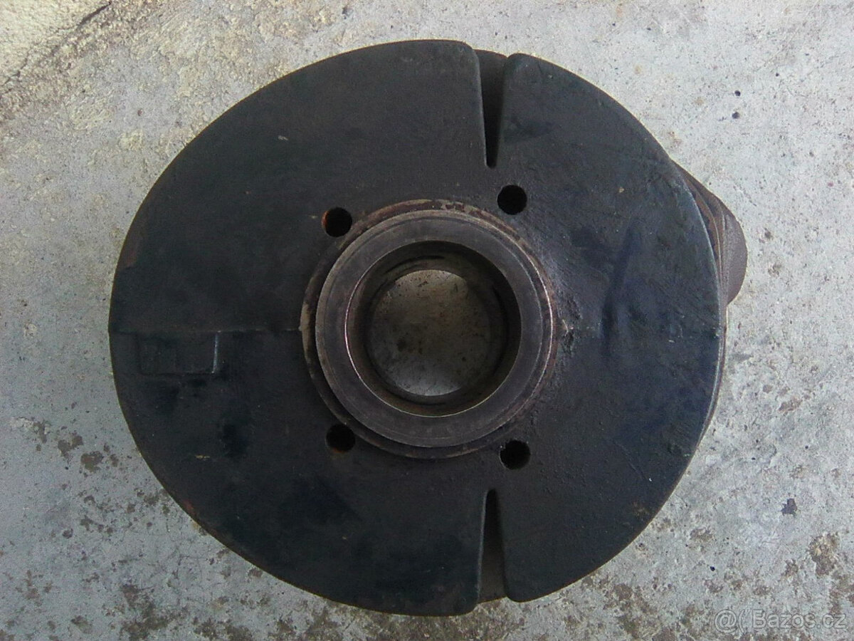 čz 125/175 450/453 - kryty řetězu a motoru,válce a držák ped - 20