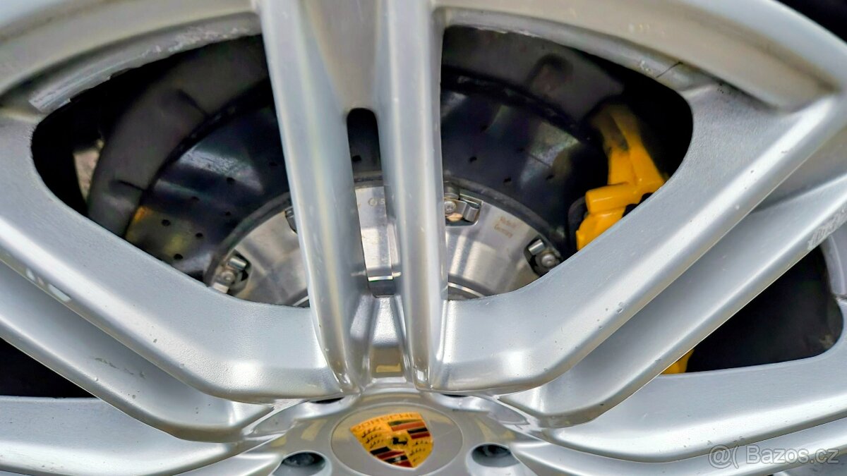 Porsche Cayenne - 20