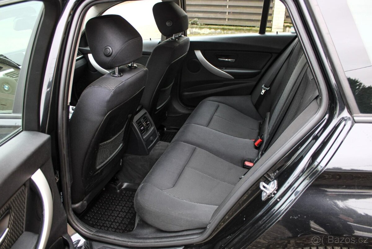 BMW Rad 3 Touring 320d A/T 135kW - 20