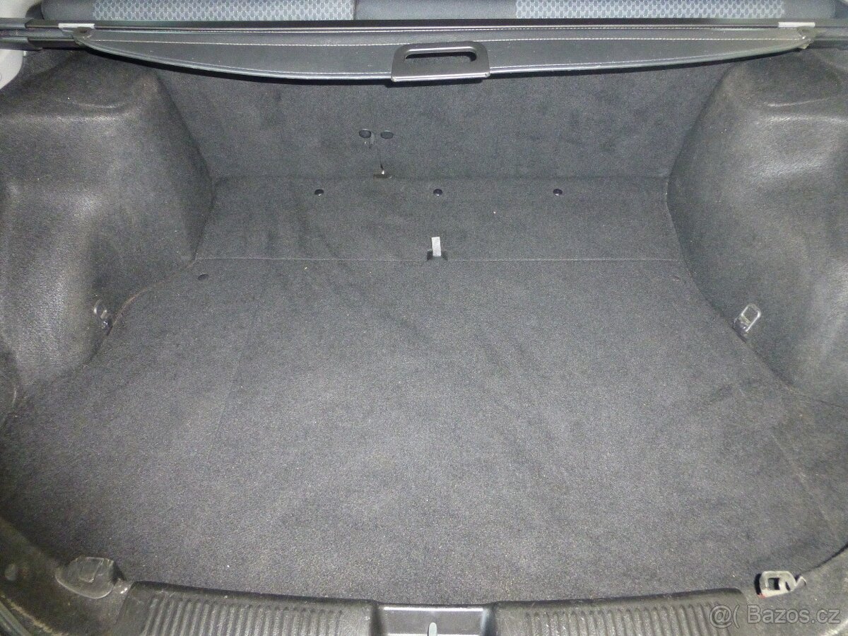 Subaru Impreza 1,6i 4X4 VYHŘ.SEDADLA 73TKM - 20
