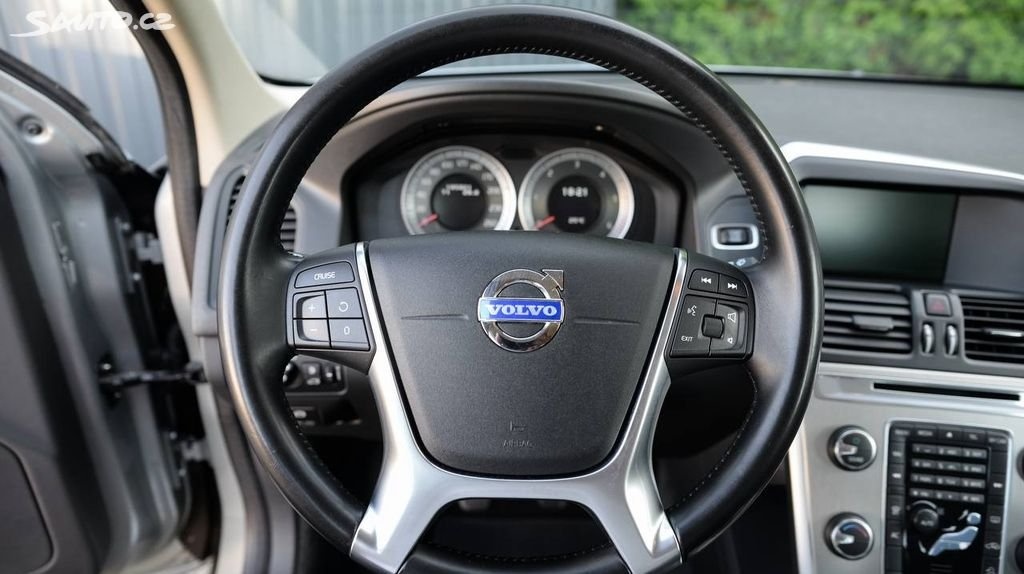 Volvo XC60 2.4 D3 MANUÁL - 20