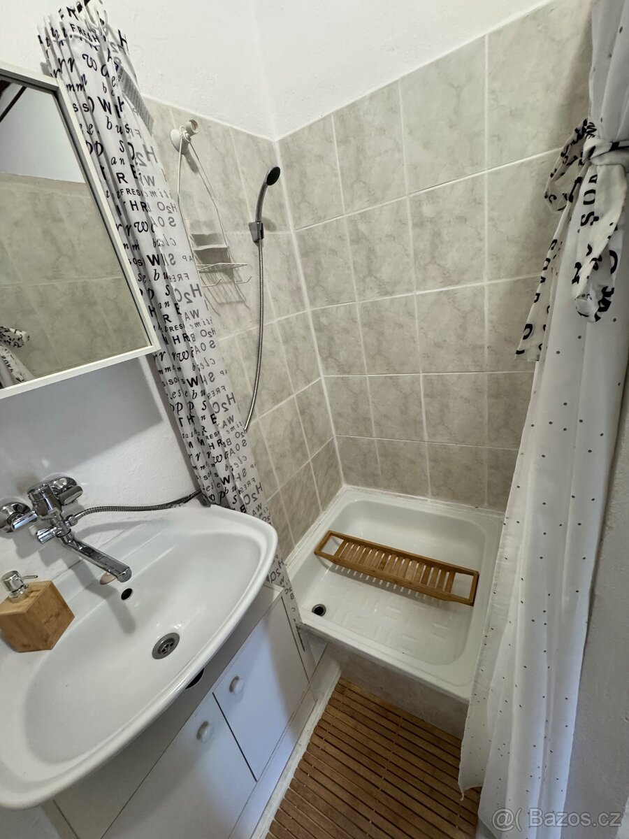 Prodej zděné chaty přímo u řeky - 20