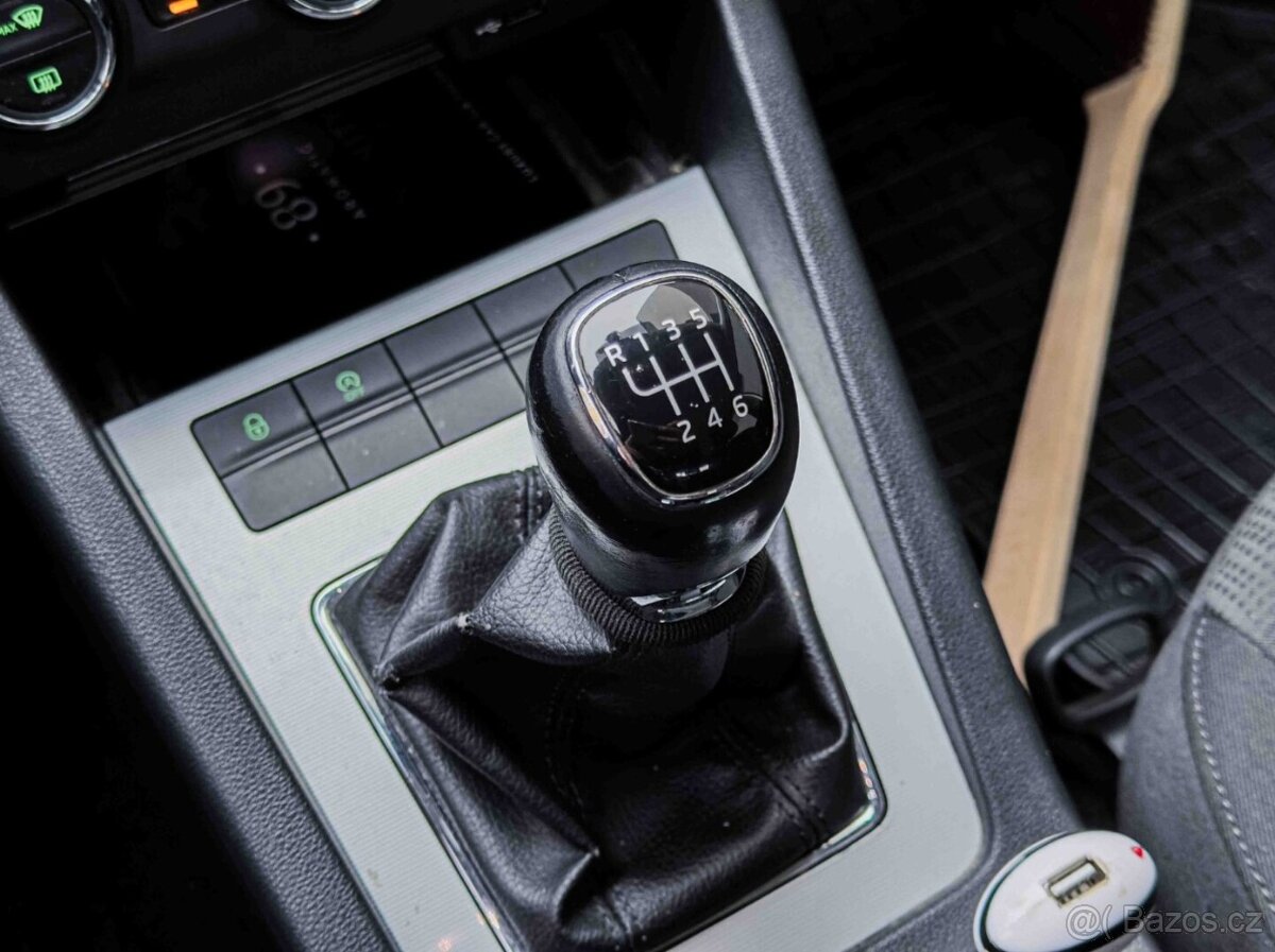 Škoda Octavia Combi 2.0 TDI Ambition - 20