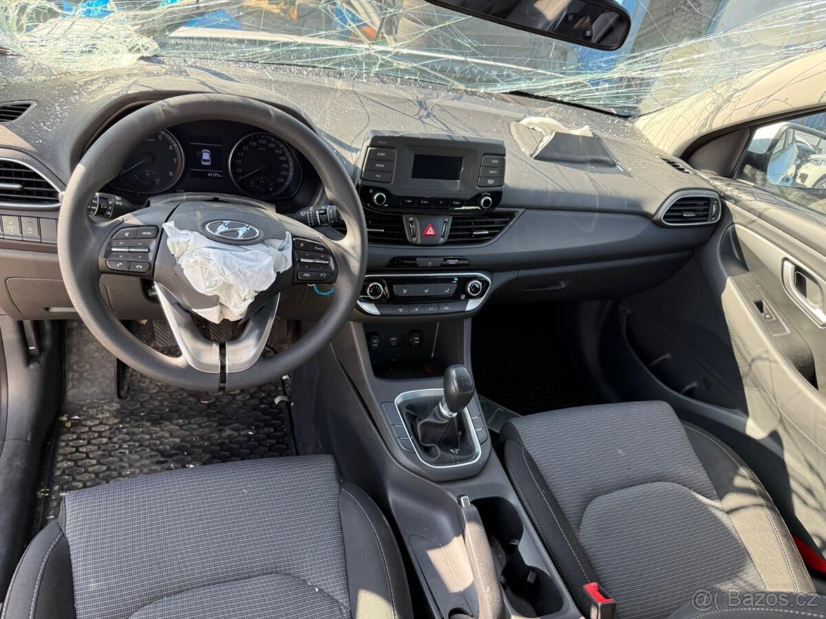 Hyundai I30 1.5i 2023. 43TKM Ceske doklady rv 6/2023 1.5i 80 - 20