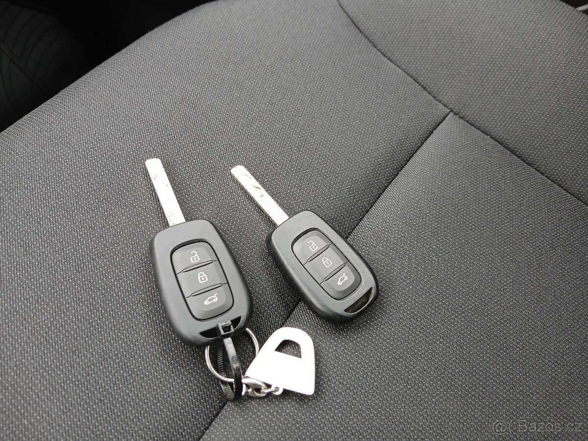 Dacia Sandero 1.0Tce jen 30.000 Km nová STK - 20