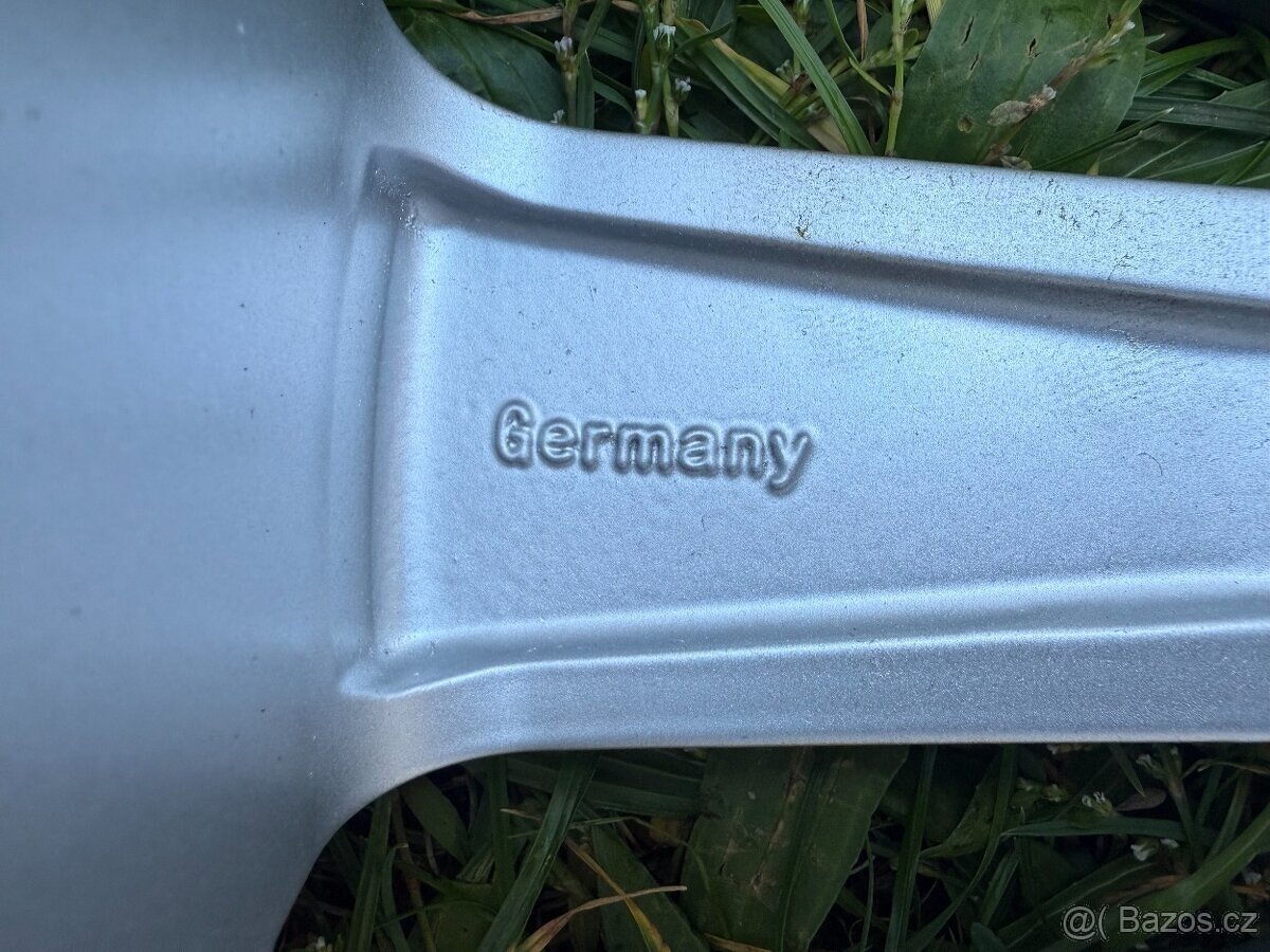 Kompletní letní Alu kola MAM 8 - 225/35 ZR19 XL - 5x100/112 - 20