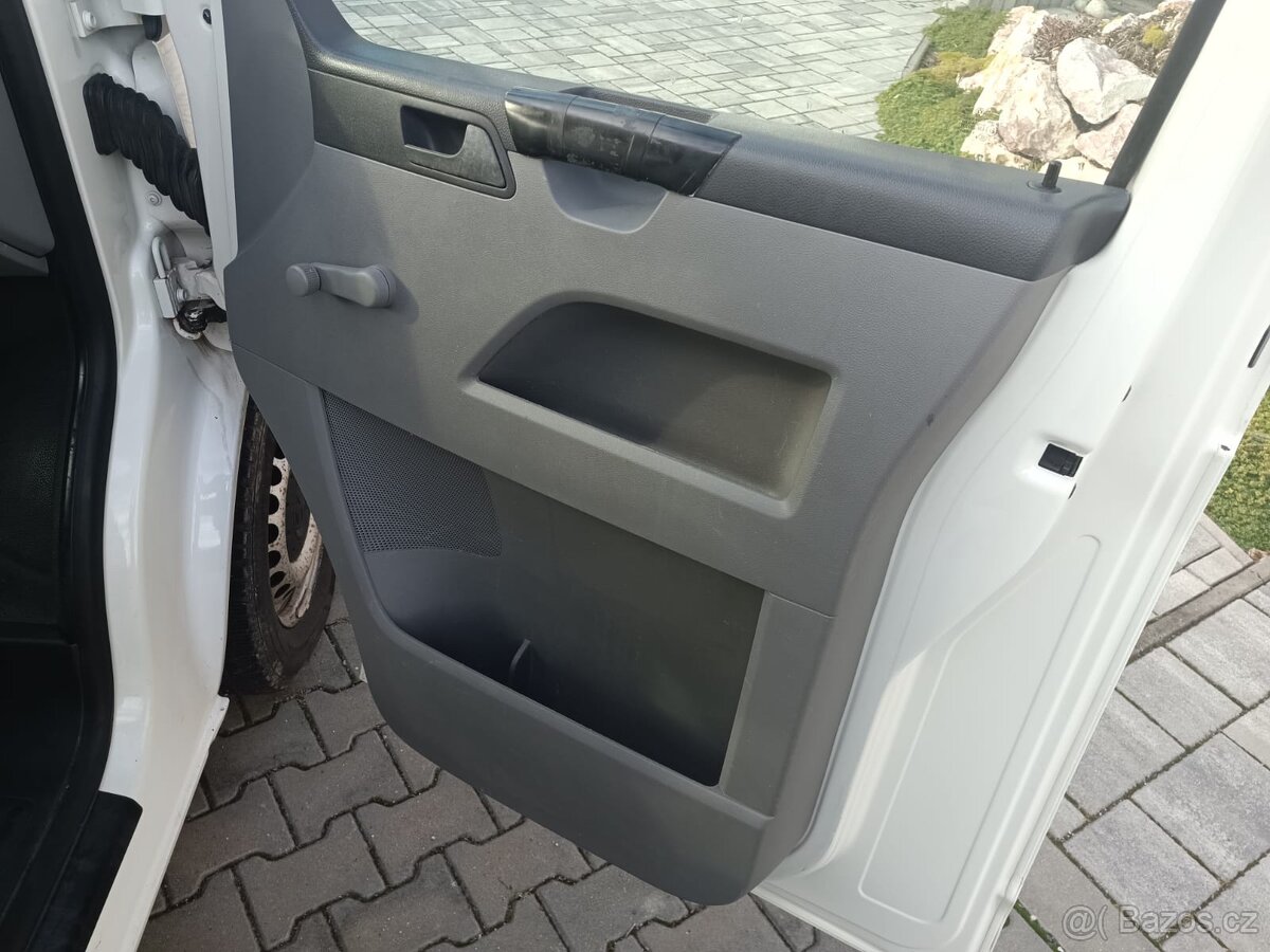 VOLKSWAGEN TRANSPORTER T5 - NA PREDAJ - 20