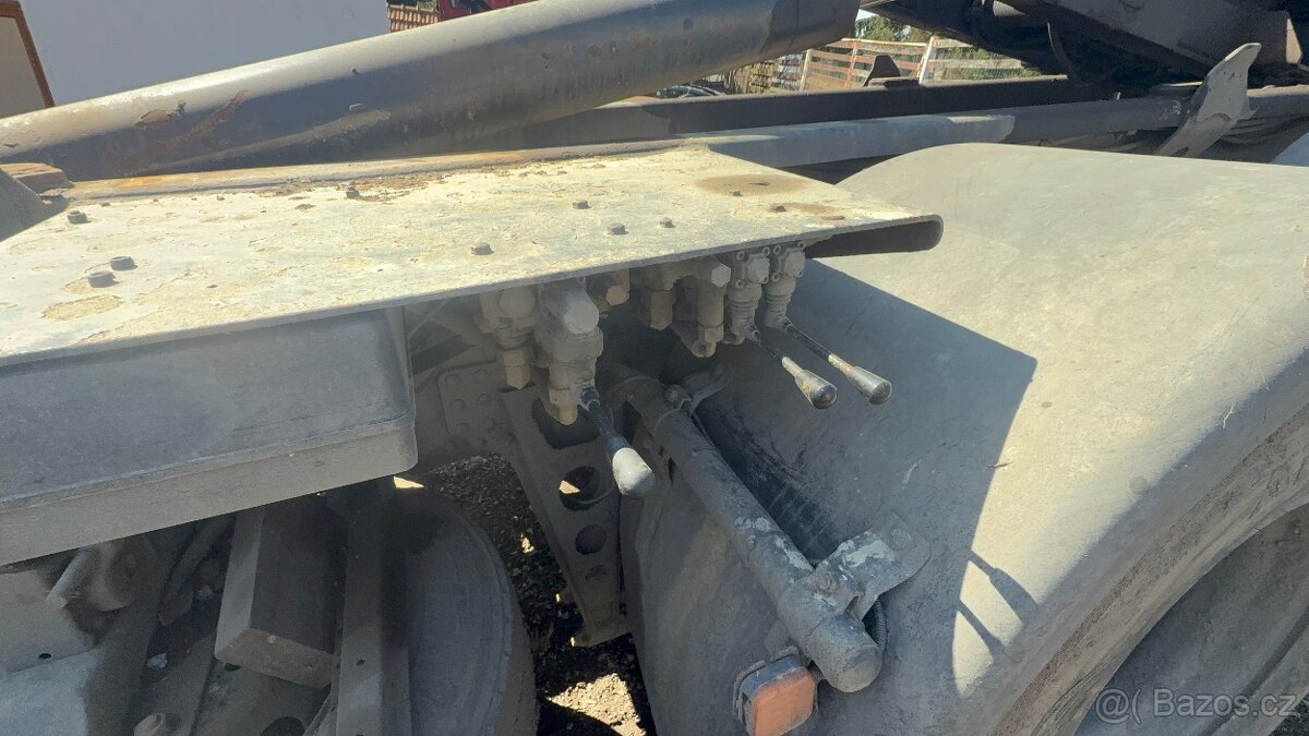 Man f 2000 ruka kontejner - 20