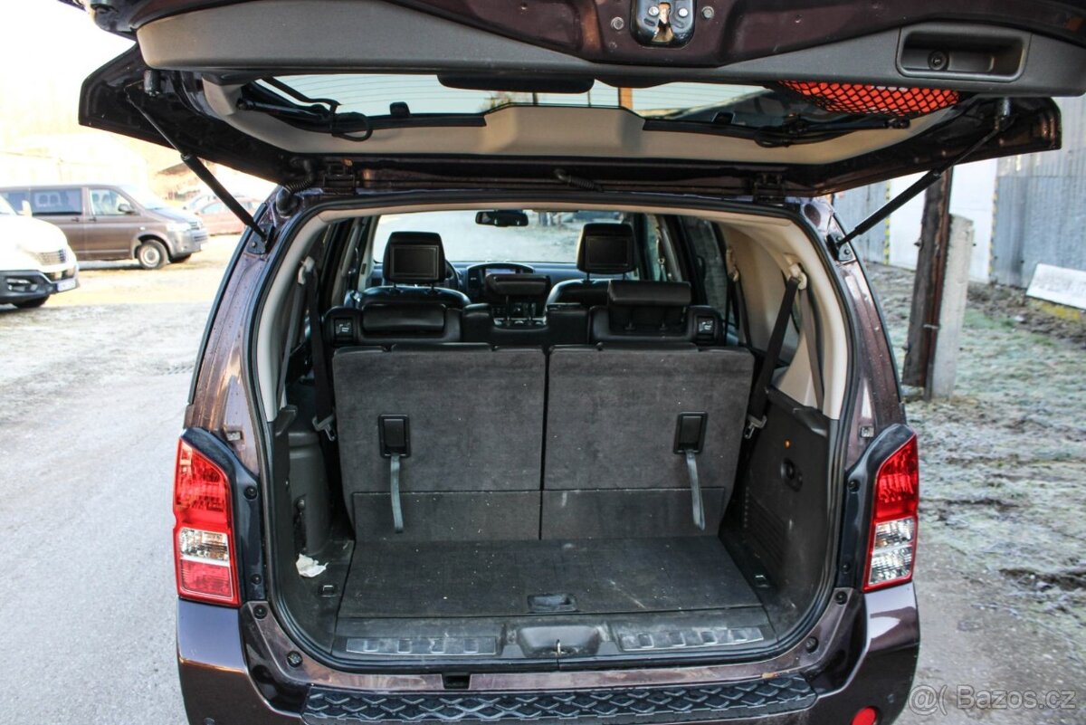 Nissan Pathfinder 3.0 V6 A/T 7MIEST - 20