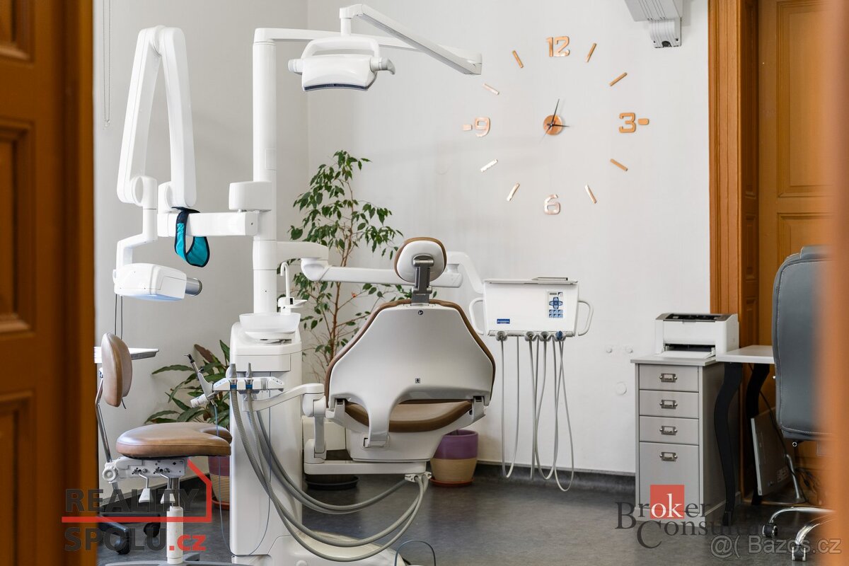 Prodej, komerční/ordinace, 134 m2, Komenského 264/5, 50003 H - 20