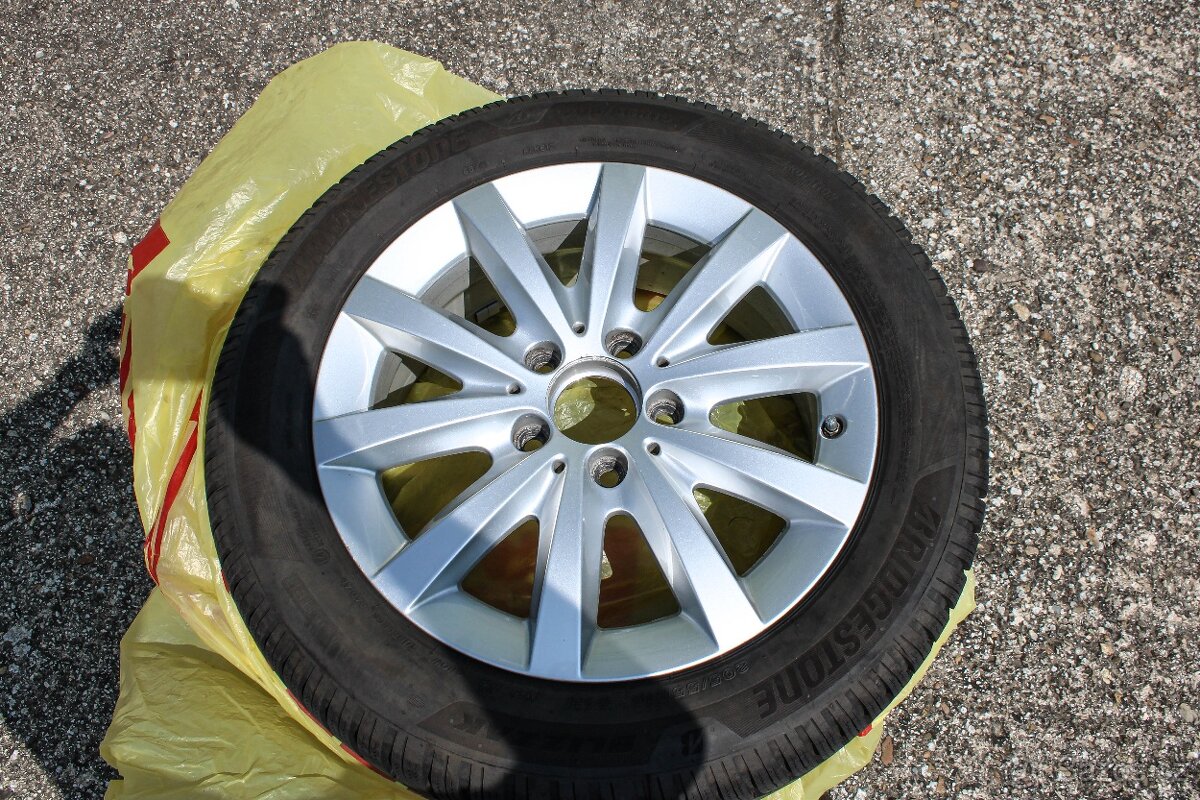 Mercedes-Benz CLA Kupé 180 AMG Line A/T - 20