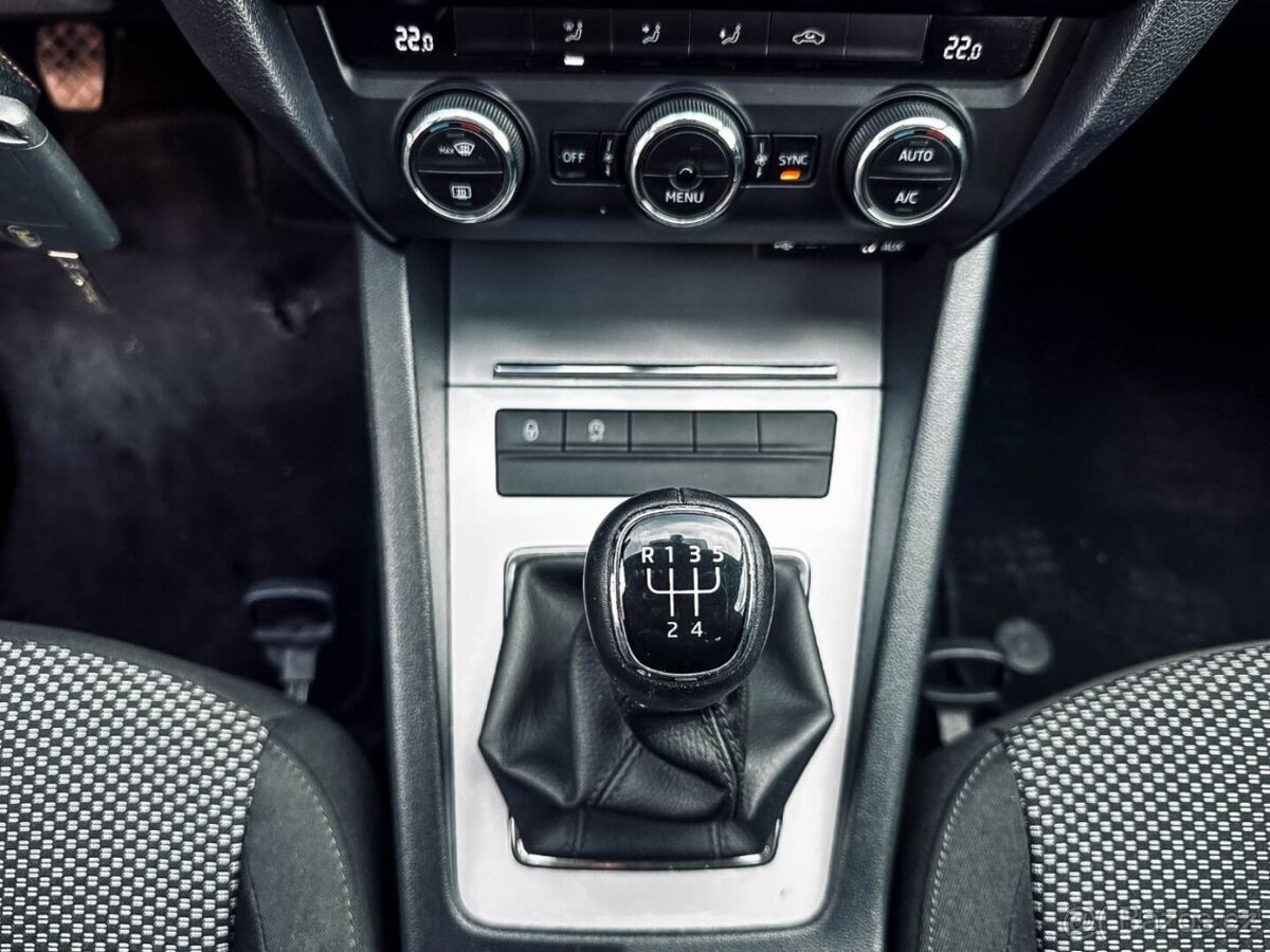 Škoda Octavia Combi 1.6 TDI 110k Active - 20