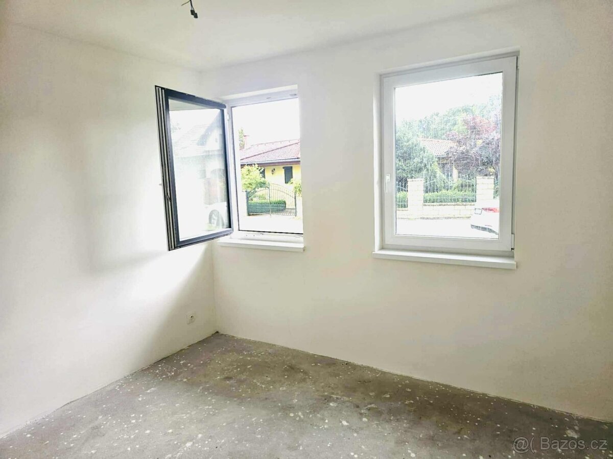 Pronájem rodinného domu 6+1, 183 m2 - 20