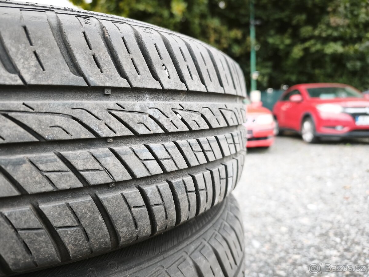 Škoda Octavia Kombi 1.6i - 75 kW + sada kol - 20