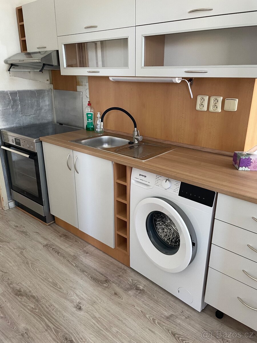 Prodám zánovní KUCHYŇSKOU LINKU - 20