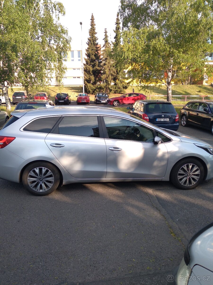 Kia Ceed 1.6Crdi 100kW NAVI - 20