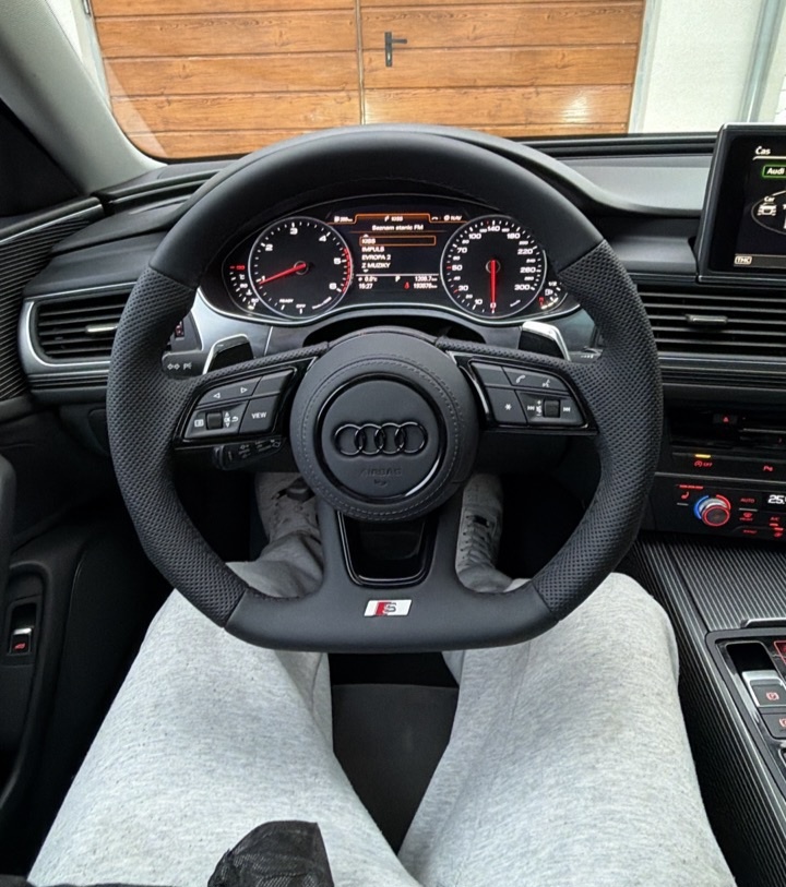 AUDI ŠPORTOVÝ VOLANT CELO-PERFOROVANÝ - 20