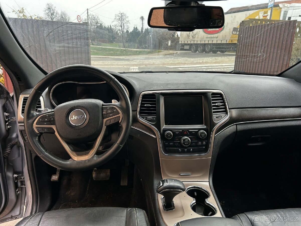 Jeep grand Cherokee WK2 3.6 - 20
