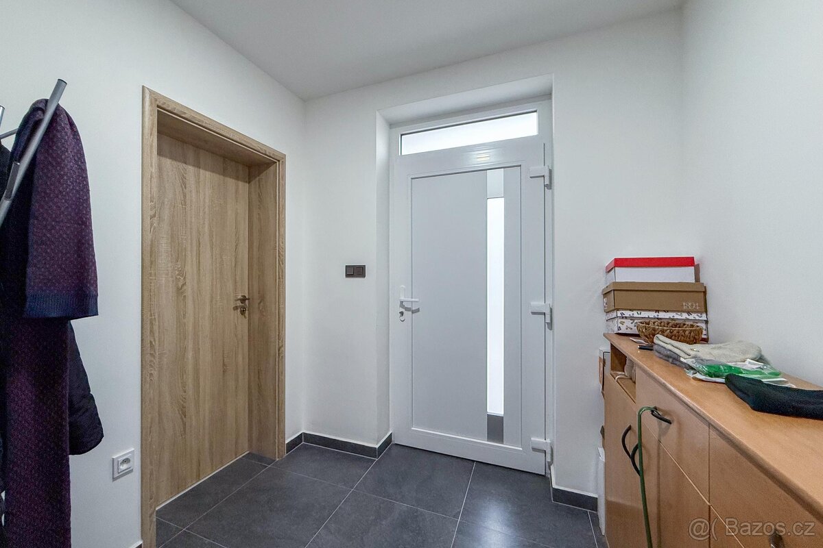 Prodej rodinného domu 7+1, Pohořelice - 20