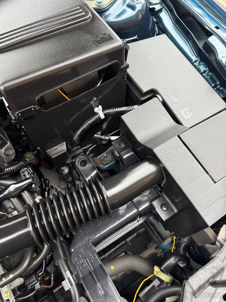 MAZDA 3. 1,6 16V 95.000 KM - Krásný stav - 20