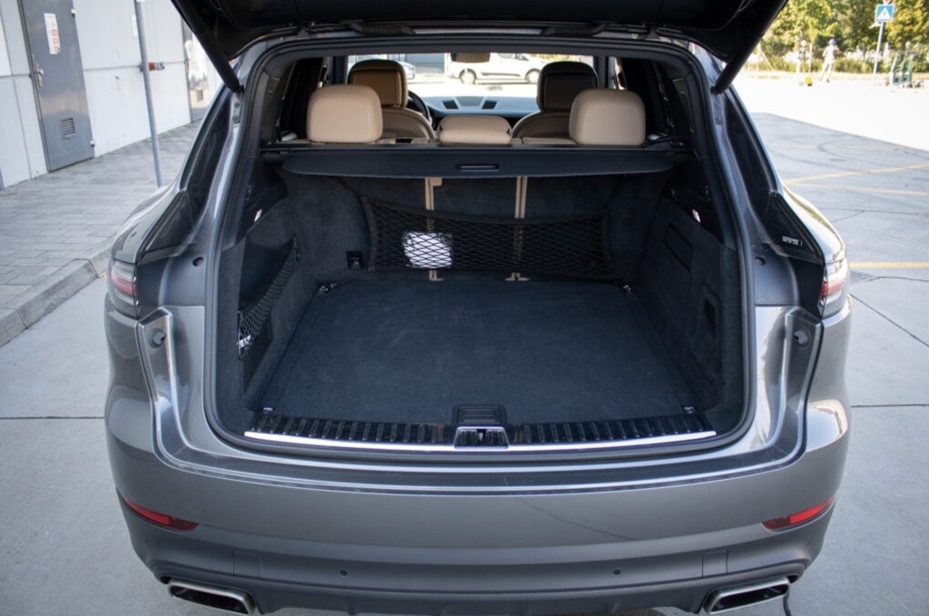 Porsche Cayenne 4x4 AT/8 - 20