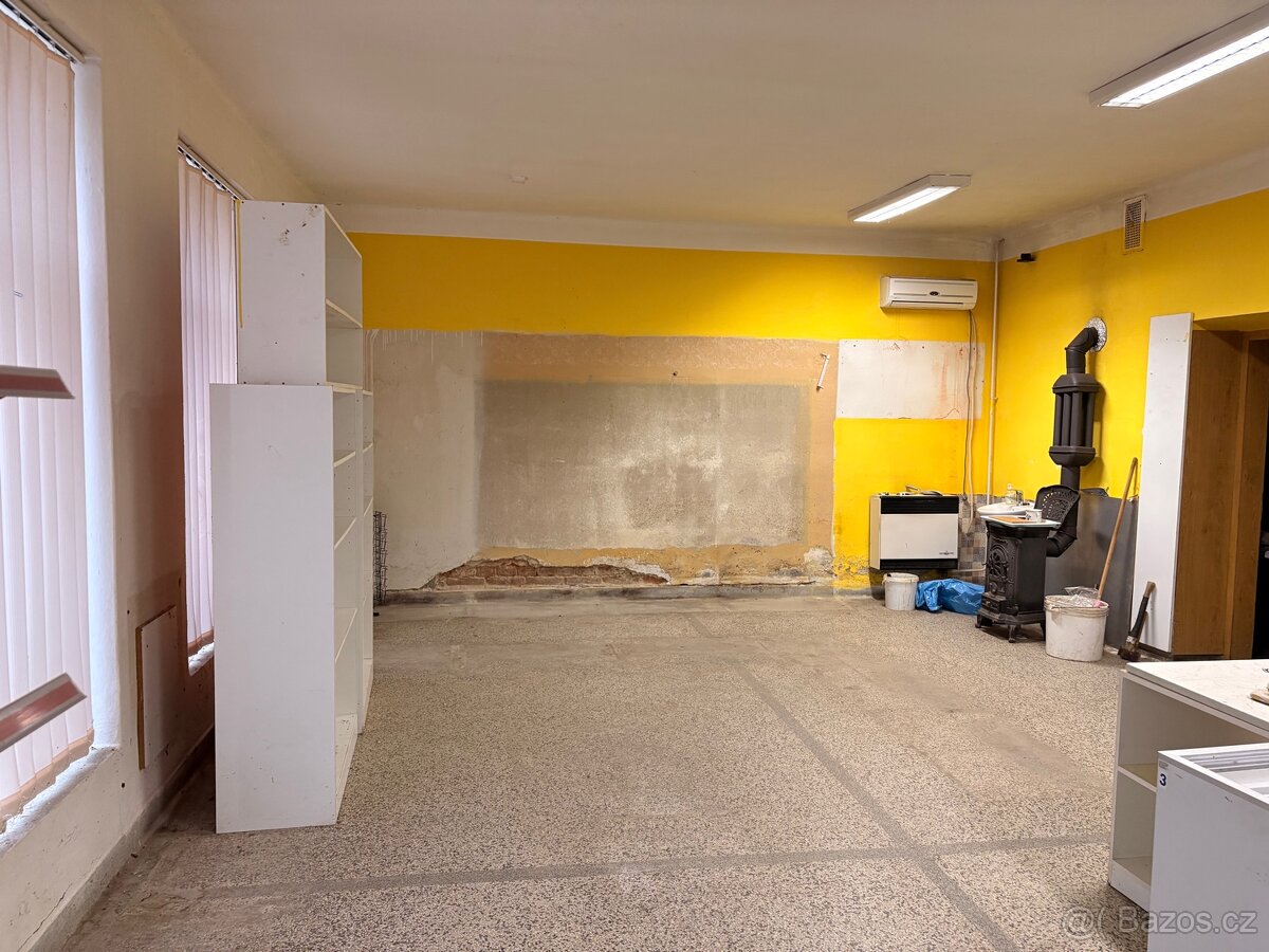 Prodej byvaleho obchodu, prodej domu - 20