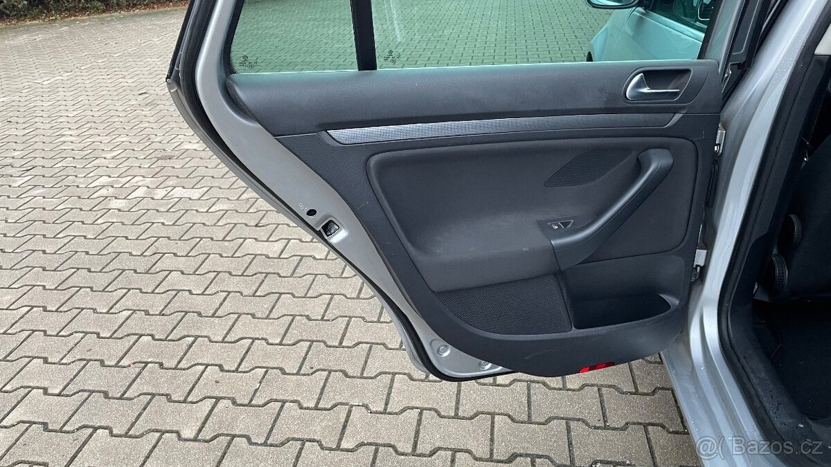 VW GOLF VI 1.6TDi STYLE - 20
