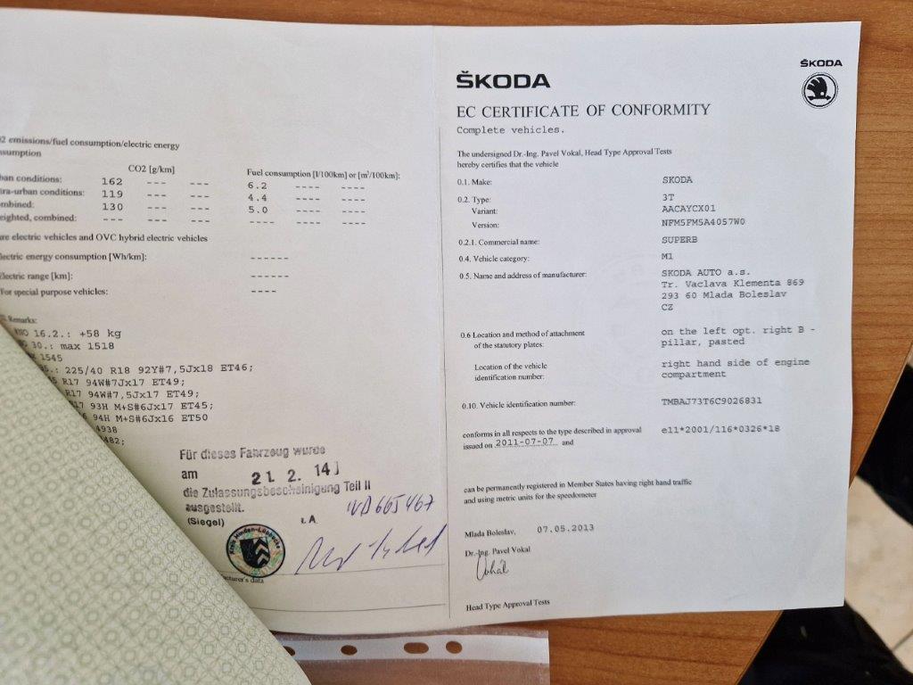 Škoda Superb 2 1,6 TDI, 77 KW xenony - 20