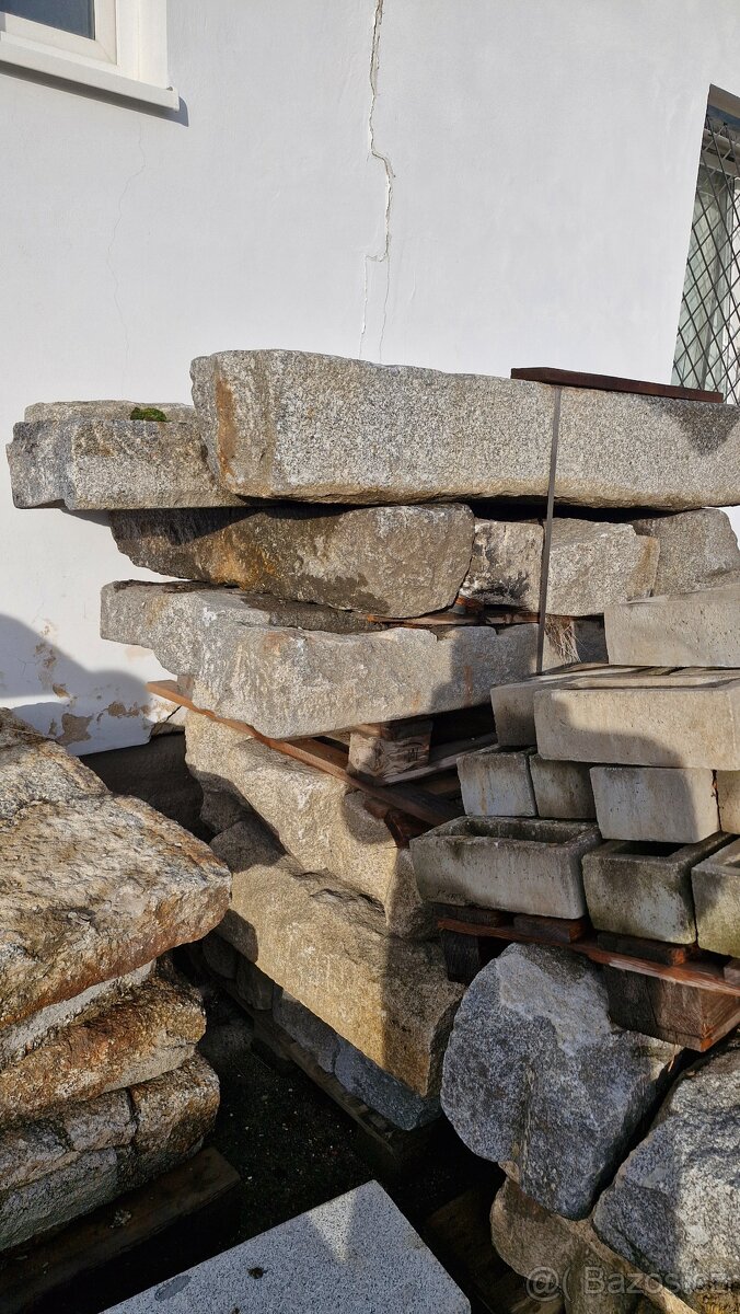 Žulové obruby a zápražáky (placáky) - 20