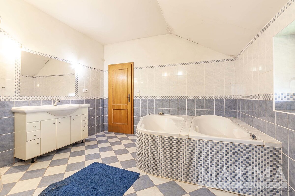 Dům 6 a více o ploše 290 m2 - Bašť, Bašť - 20