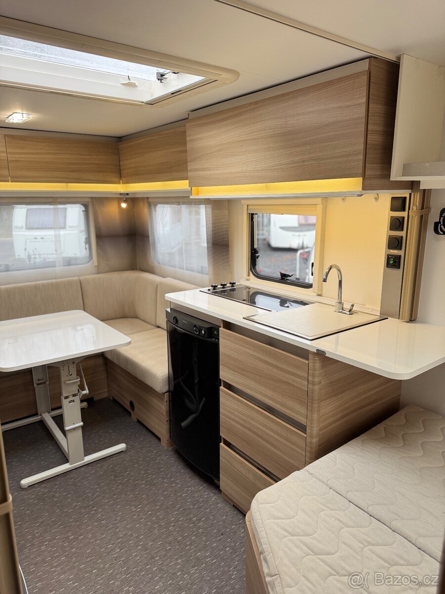 Adria Altea 472 PU ~ Francouzská postel - 20