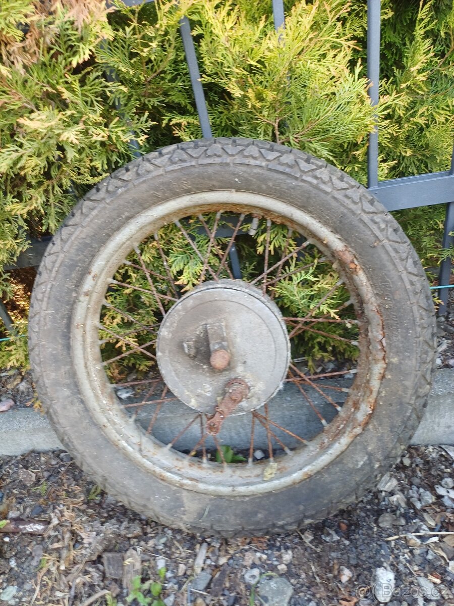 Brzdovy štít jawa - 20