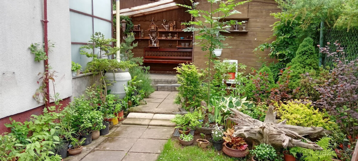 RD se zahradou v Kostelci nad Č.lesy - 20