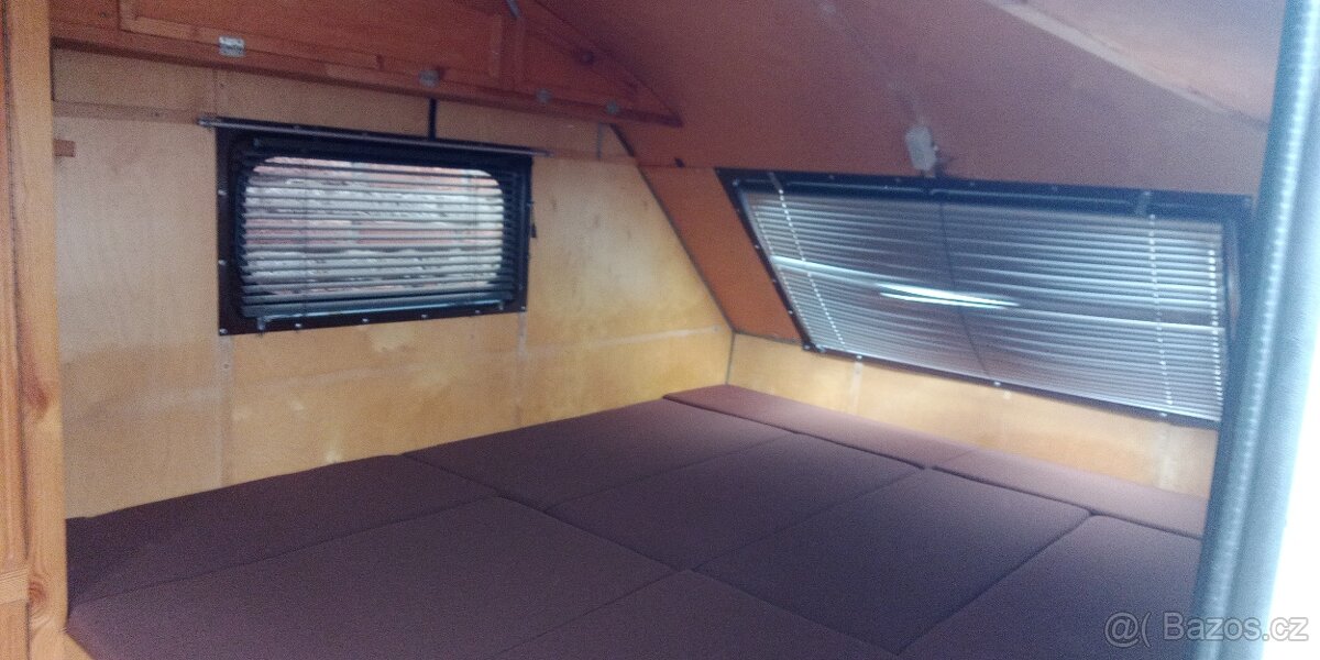 Karavan, obytný přívěs Qek Aero - 20