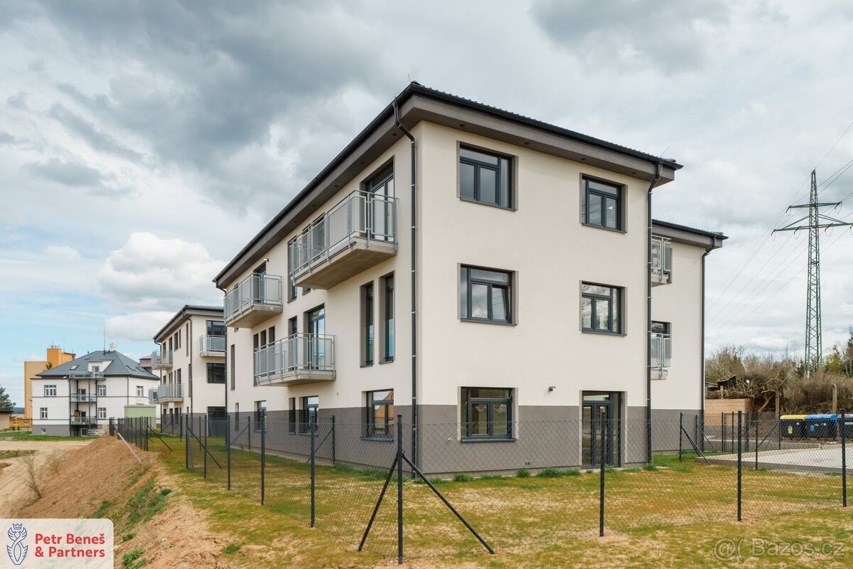 Pronájem bytu 1+kk 32 m², Rakovník II, ev.č. 00142 - 20