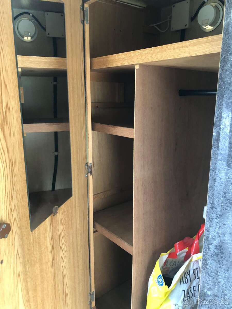 Karavan Kip 330 - 20