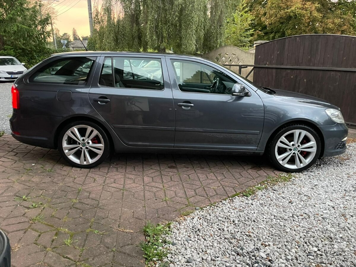 Škoda Octavia 2.0 RS 197k KŮŽE NEBOURÁNO - 20