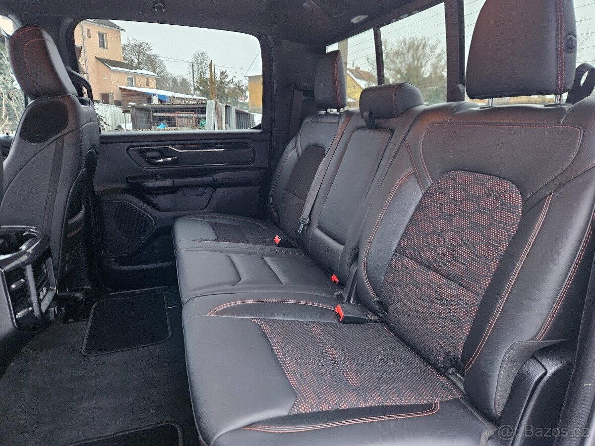 Dodge RAM 1500 5.7 V8 Crew Cab r.v.2022 - 20