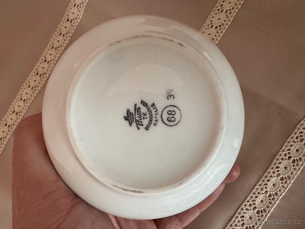 Letitý porcelán a sklo - 20