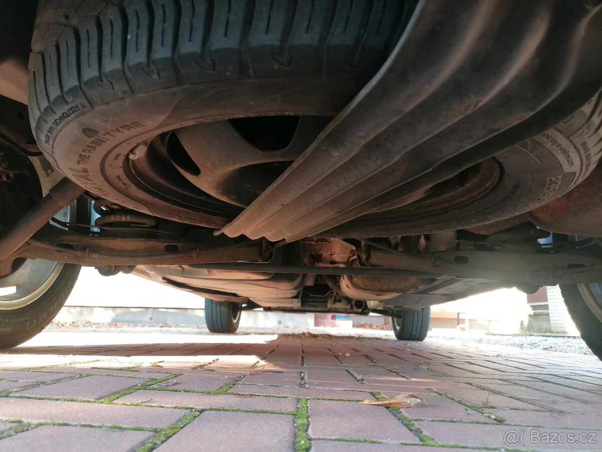 VOLKSWAGEN MULTIVAN T5 2.0TDI 103KW (CAAC) 221TKM 7 MÍST - 20